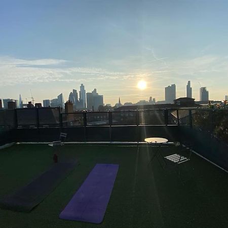 Luxury Artistic 2 Bedroom W/Balcony-Great Location Central 伦敦 外观 照片