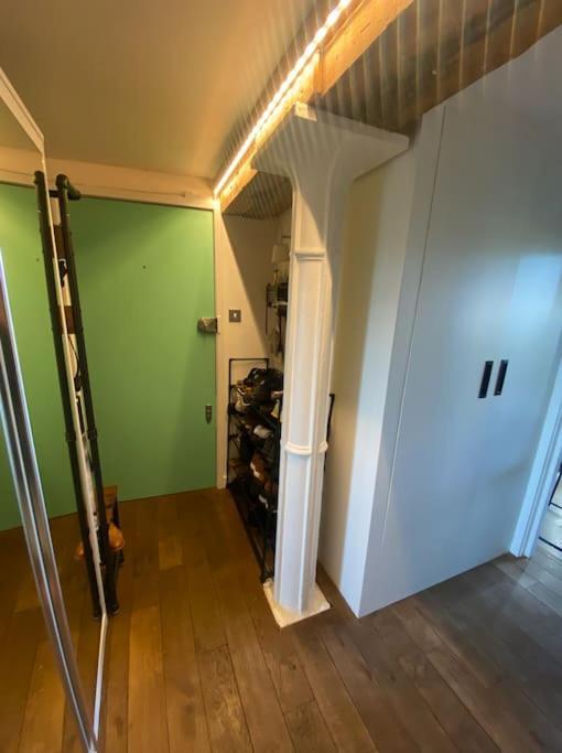 Luxury Artistic 2 Bedroom W/Balcony-Great Location Central 伦敦 外观 照片